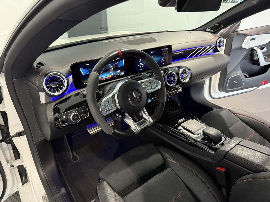 Mercedes-Benz CLA 35 AMG
