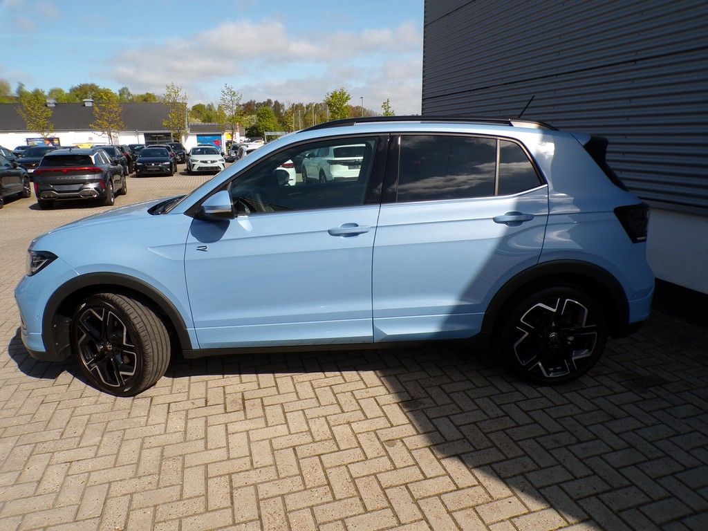 Fahrzeugabbildung Volkswagen T-Cross  1.5 TSI 110 kW R-Line DSG*AHK*RüFaKa*