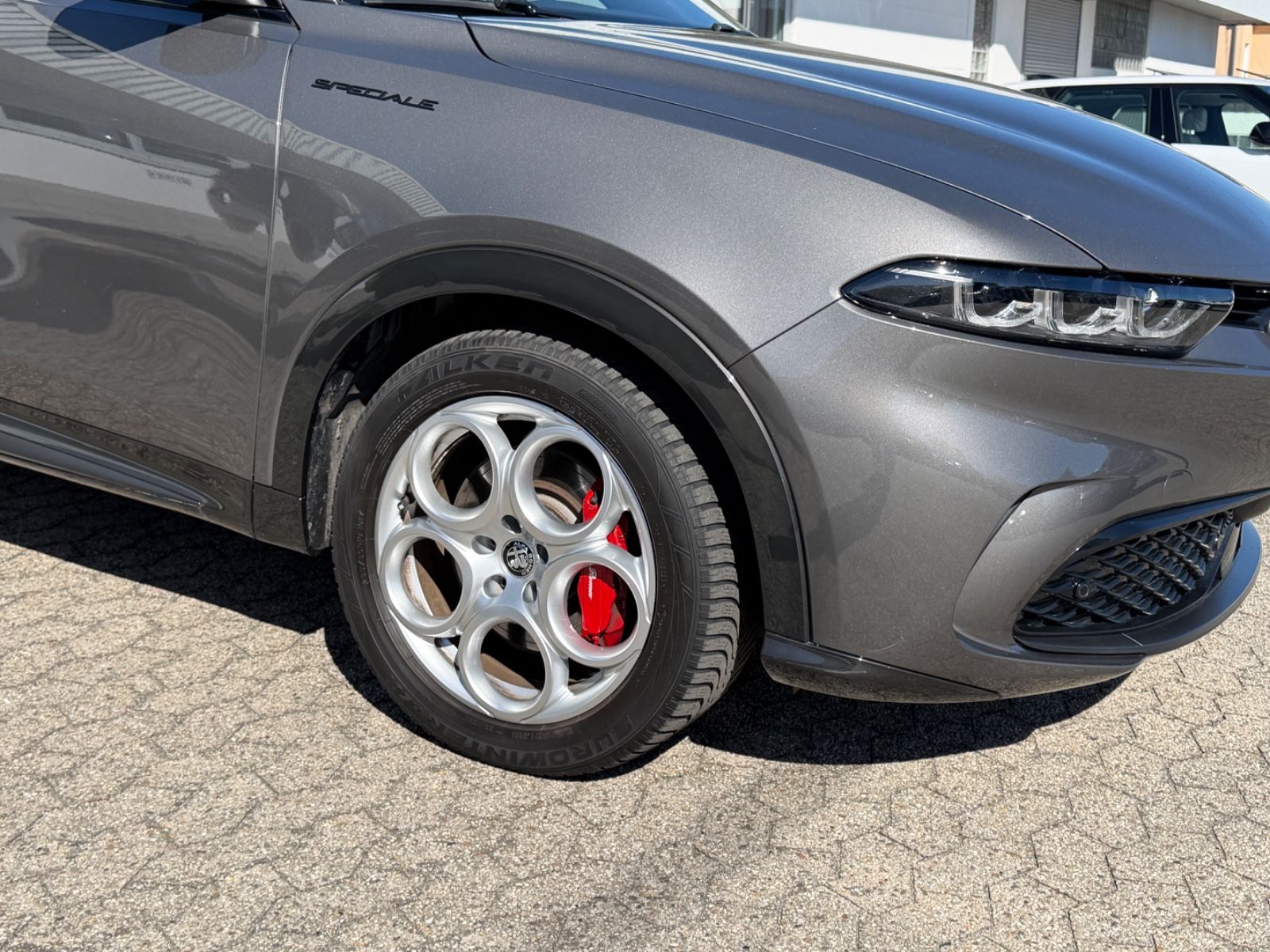 Fahrzeugabbildung Alfa Romeo Tonale Edizione Speciale/DNA/ACC/APPLE-CAR