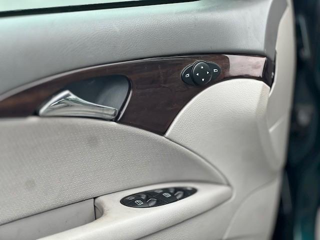 Mercedes-Benz E280 2006 — photo 13