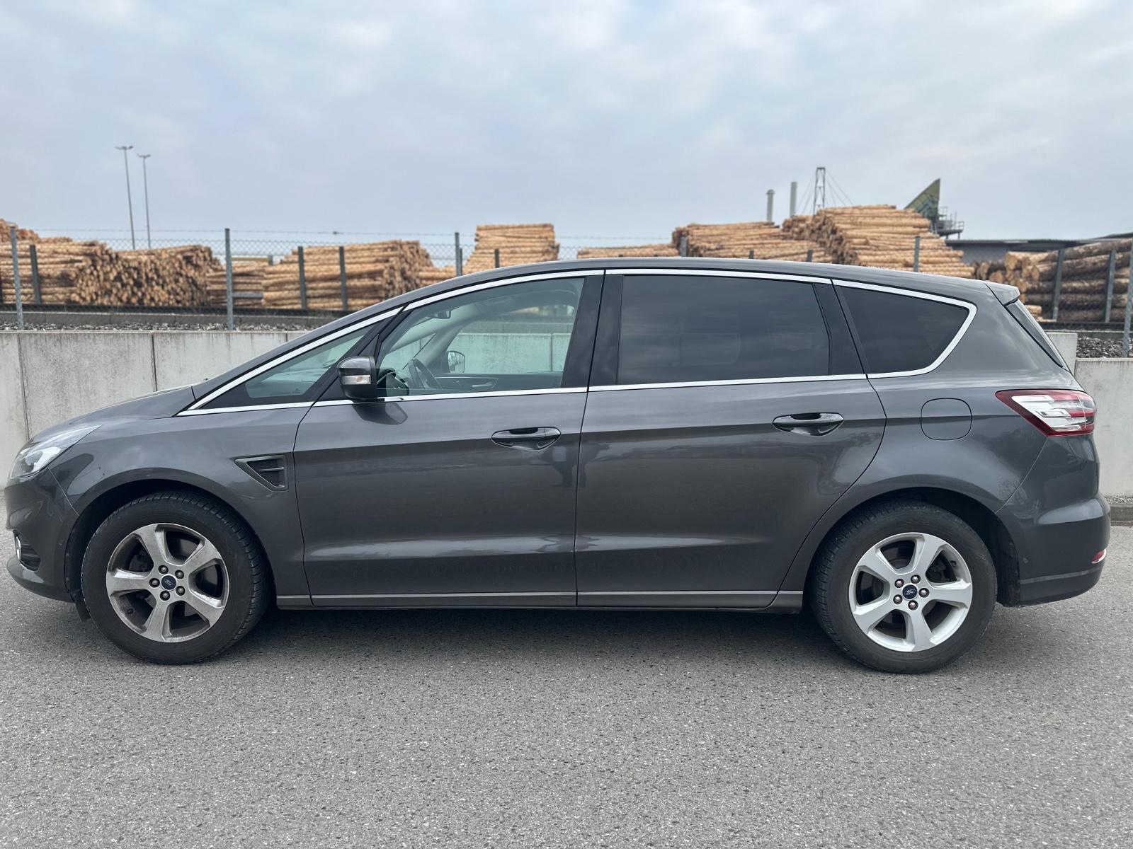 Ford S-Max S-MAX Titanium 7-Sitzer
