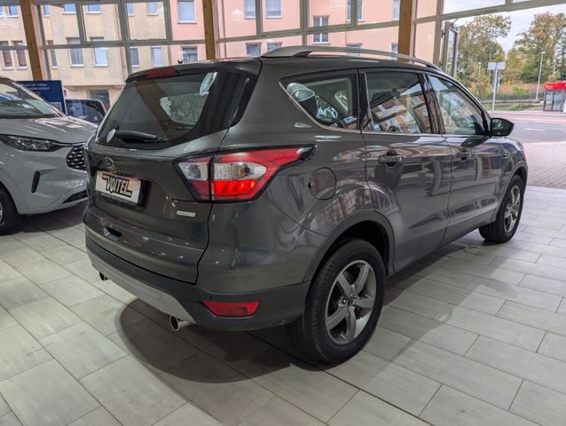 Ford Kuga Cool & Connect