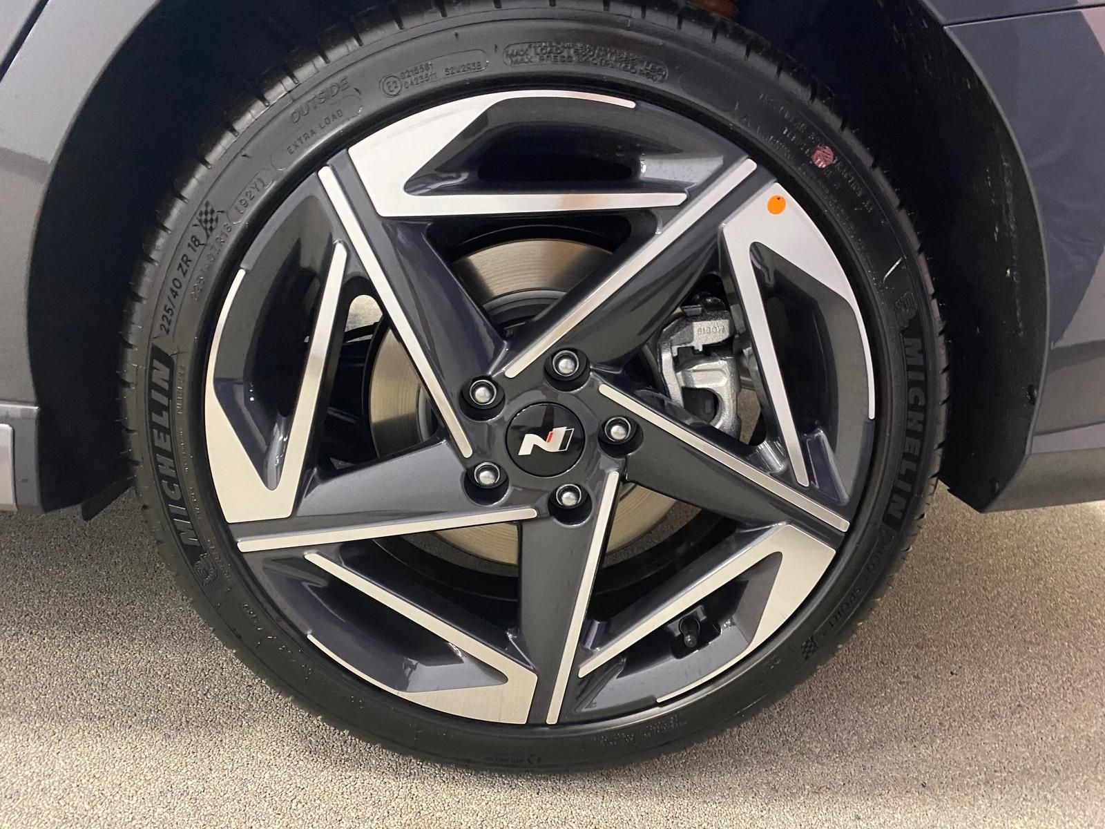 Fahrzeugabbildung Hyundai i30 N-Line APP+KLIMA+RFK+PDC+NAVI+SITZHEIZ+Andro
