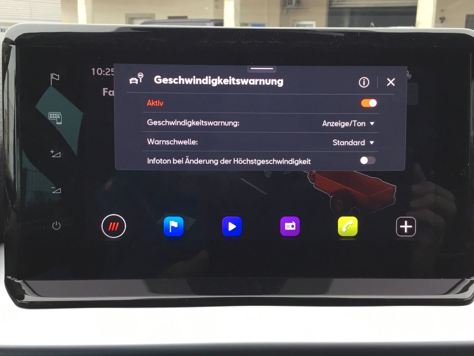 Fahrzeugabbildung SEAT Arona FR 1.5 TSI DSG+AHK+ACC+17"+Navi+Kamera