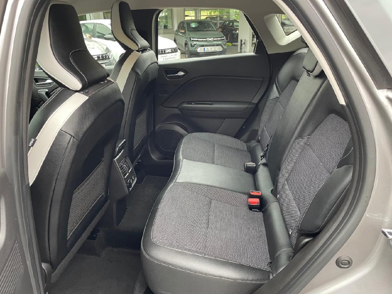 Fahrzeugabbildung Renault Captur Intens