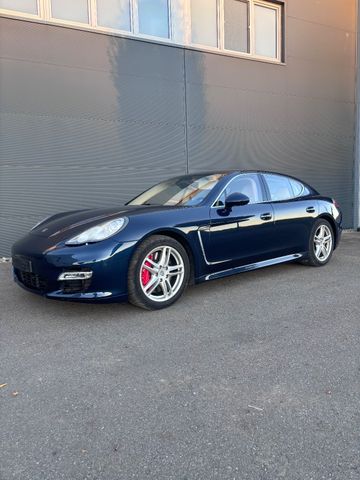 Porsche Panamera Turbo 1. Hand