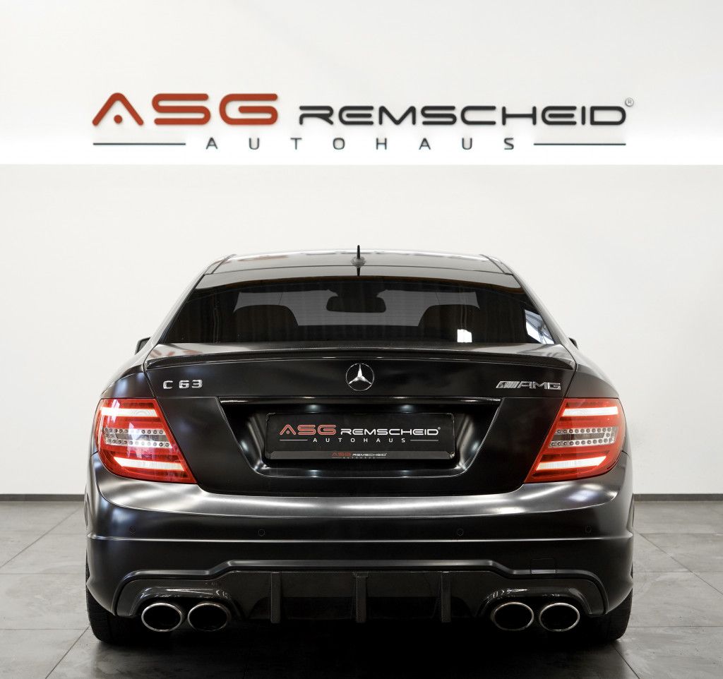 Mercedes Benz C 63 Amg