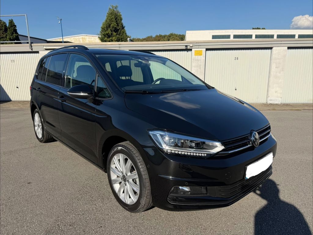 Image of Volkswagen Touran
