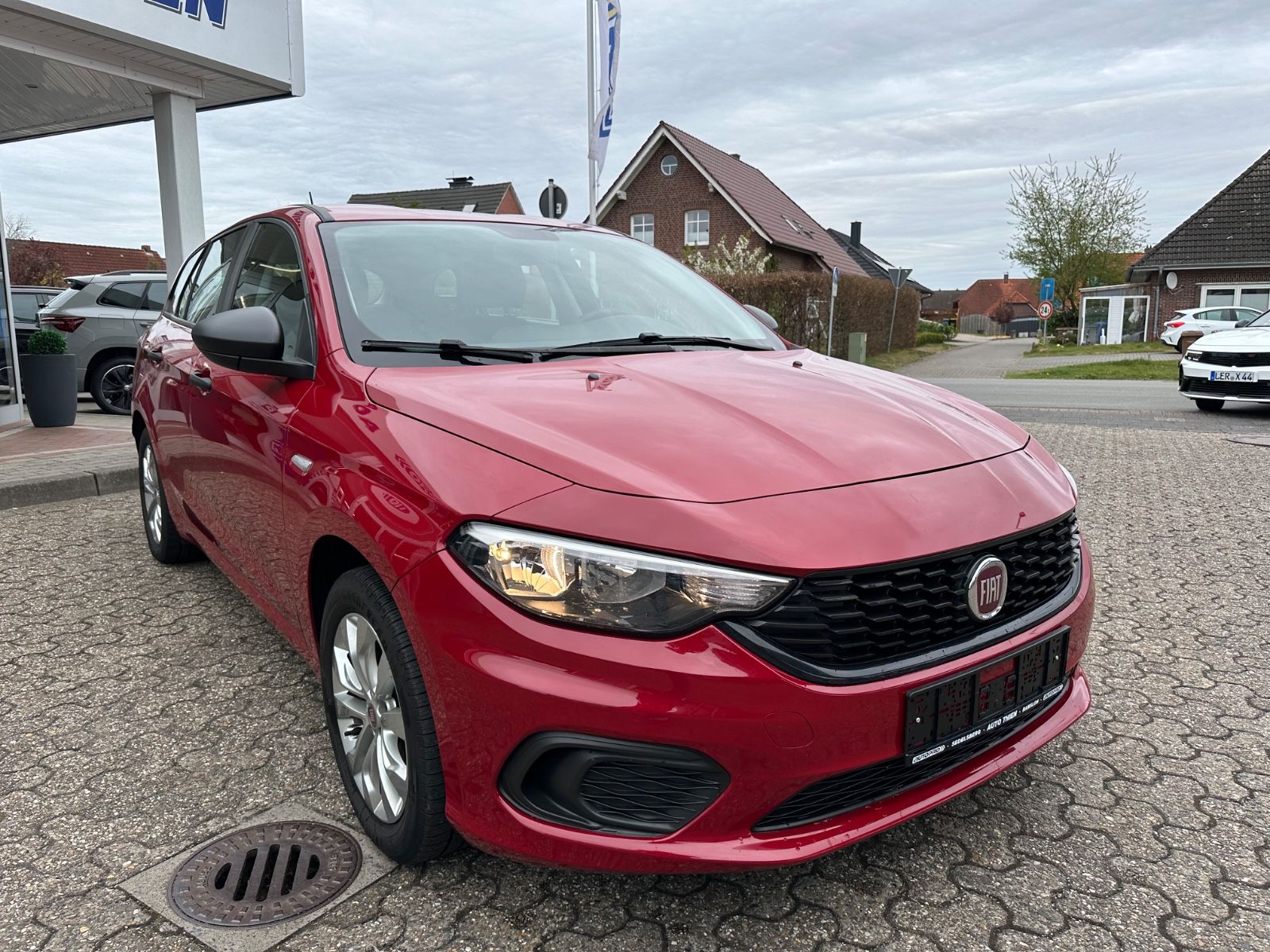Fahrzeugabbildung Fiat Tipo 1.4 Kombi Sitzheizung/Klima/LM-Felgen 16"