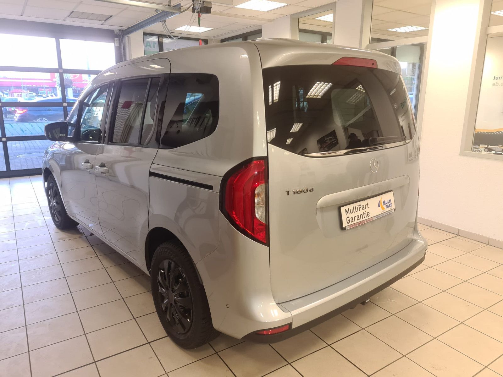 Fahrzeugabbildung Mercedes-Benz T180d / KLIMA / KAMERA