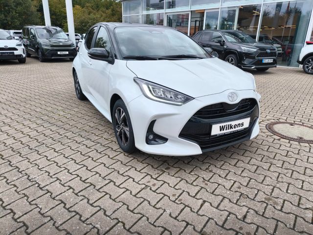 Toyota Yaris Hybrid  Black&White 1,99%