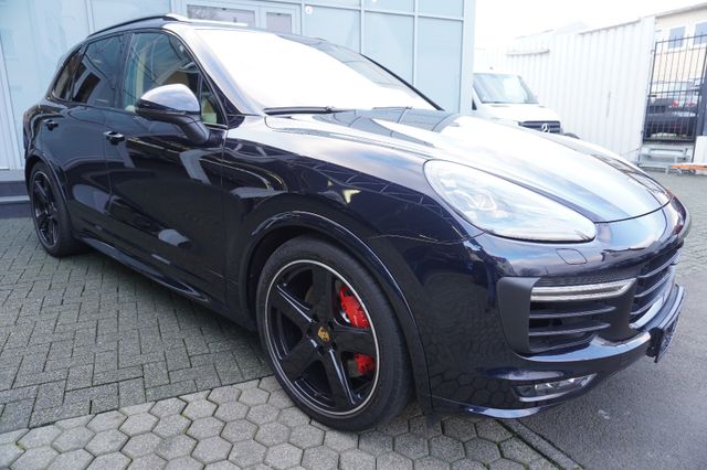 Porsche Cayenne GTS Sport Design/21" Sport Classic/LED