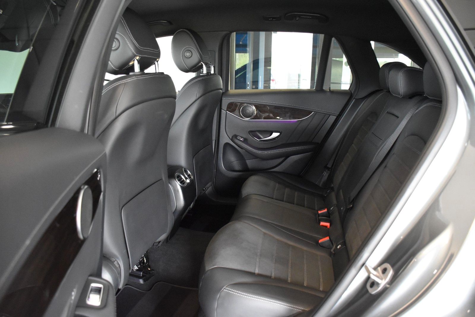Mercedes-Benz GLC 300 de 4Matic 9G AMG LINE GID.TACHO AHK LED foto 18