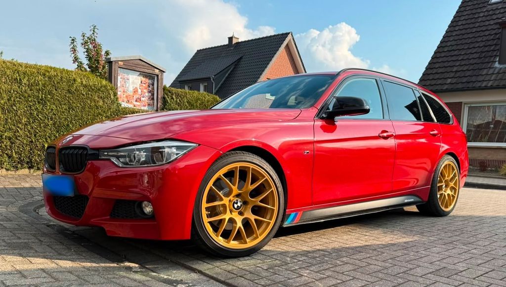Image of BMW 320