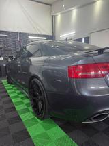 Audi RS5 4.2FSI V8 S Tronic Quattro - gebrauchte Audi RS5 aus dem Jahr 2010