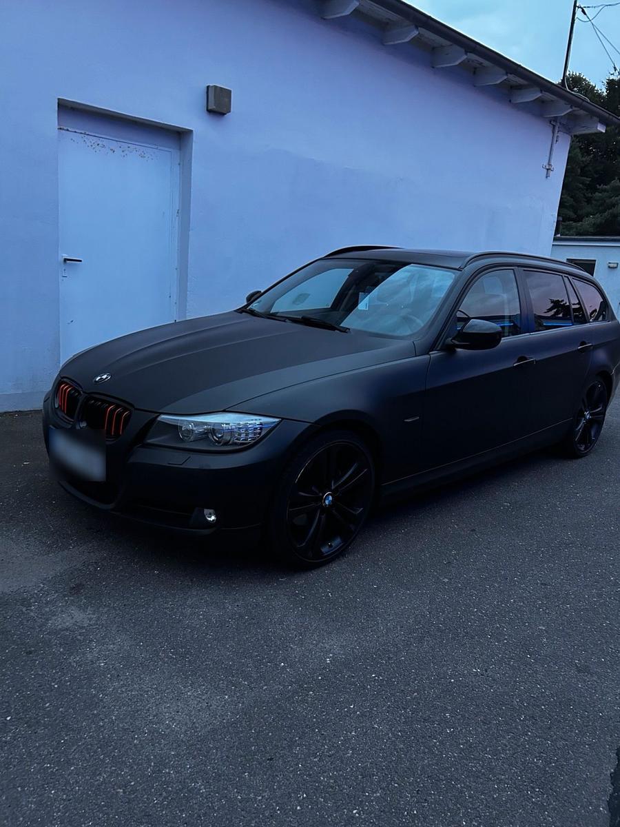 BMW 320 2011 — photo 8
