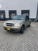 Ford Explorer sport trac - 4x4 - Automatik - 5-Sitzer