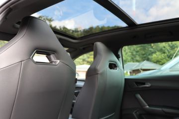 Cupra Leon Sportstourer 1.5 AHK Pano 19Zoll Sennheiser
