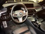 BMW 530d xDrive Touring M-Paket StHz HUD AHK DAB - BMW 530: M Paket