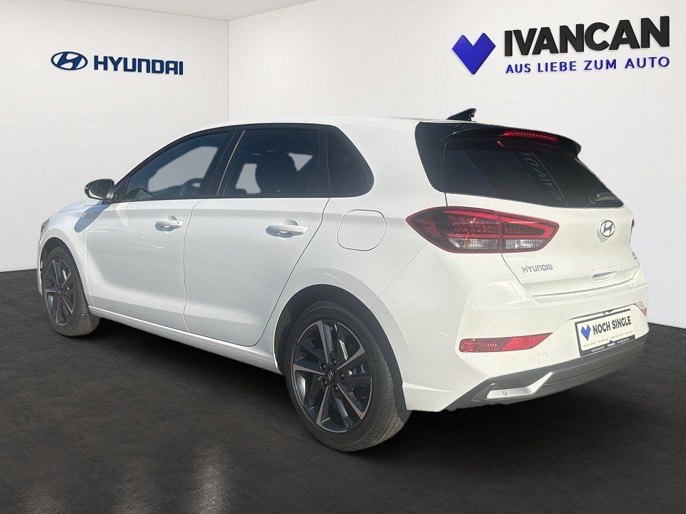 Fahrzeugabbildung Hyundai i30 1.0T 100PS ADVANTAGE