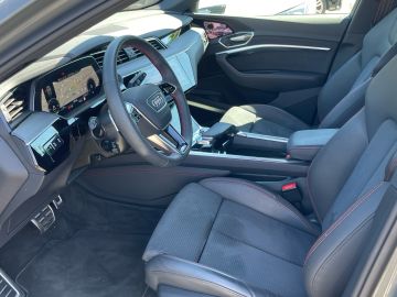 Audi Q8 e-tron - 9