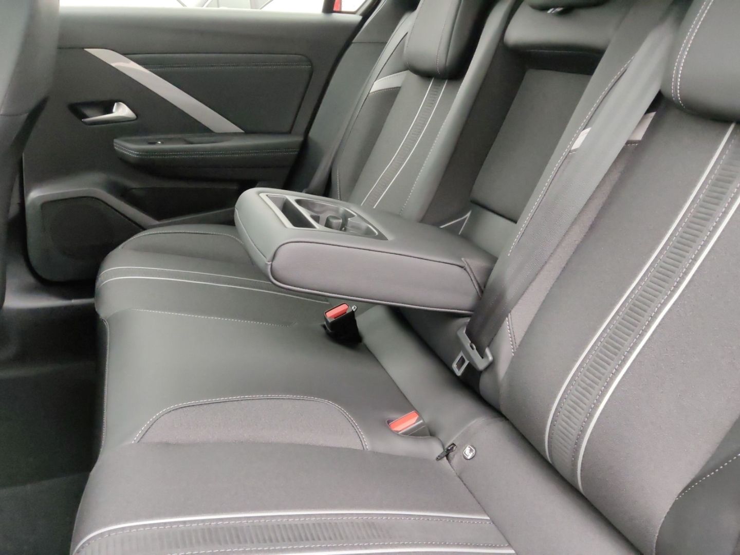 Opel Astra - Bild 14