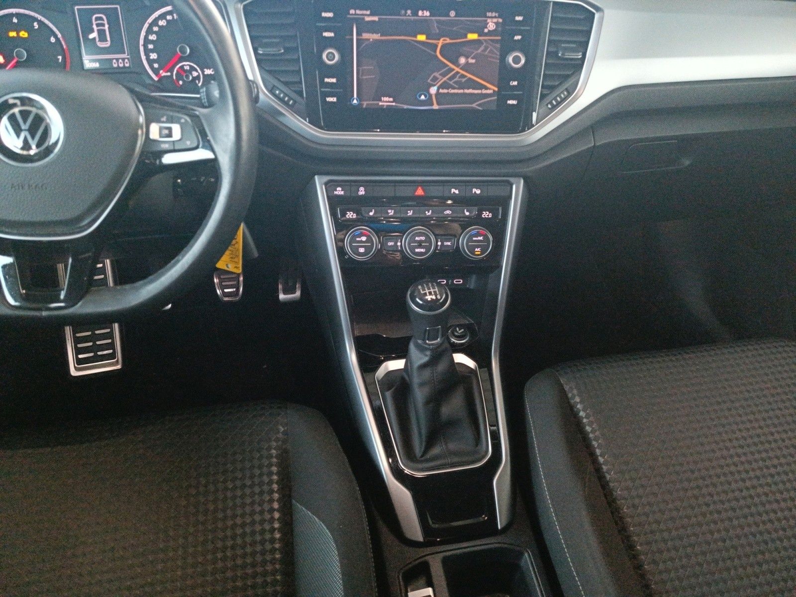 Fahrzeugabbildung Volkswagen T-Roc Active *AHZV*Navi*Sitzheizung