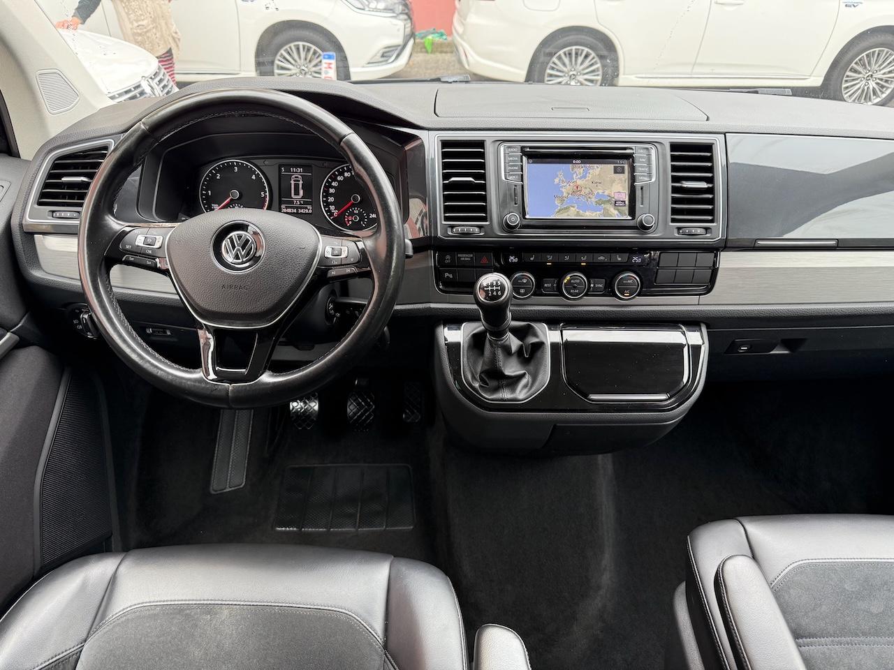 Volkswagen T6 Multivan 2.0 TDI | 204 ch | BVM | 7 places | Alcantara | Régulateur adaptatif | Caméra de recul | Chauffage stationnaire