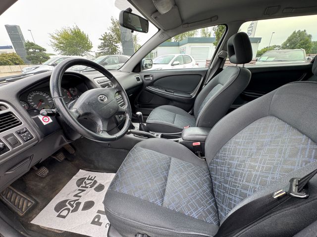 Toyota Avensis  1.8 Style
