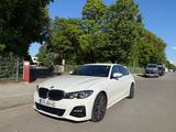 BMW 320i M-Paket, Live Cockpit, Kamera - BMW 320 Gebrauchtwagen in München