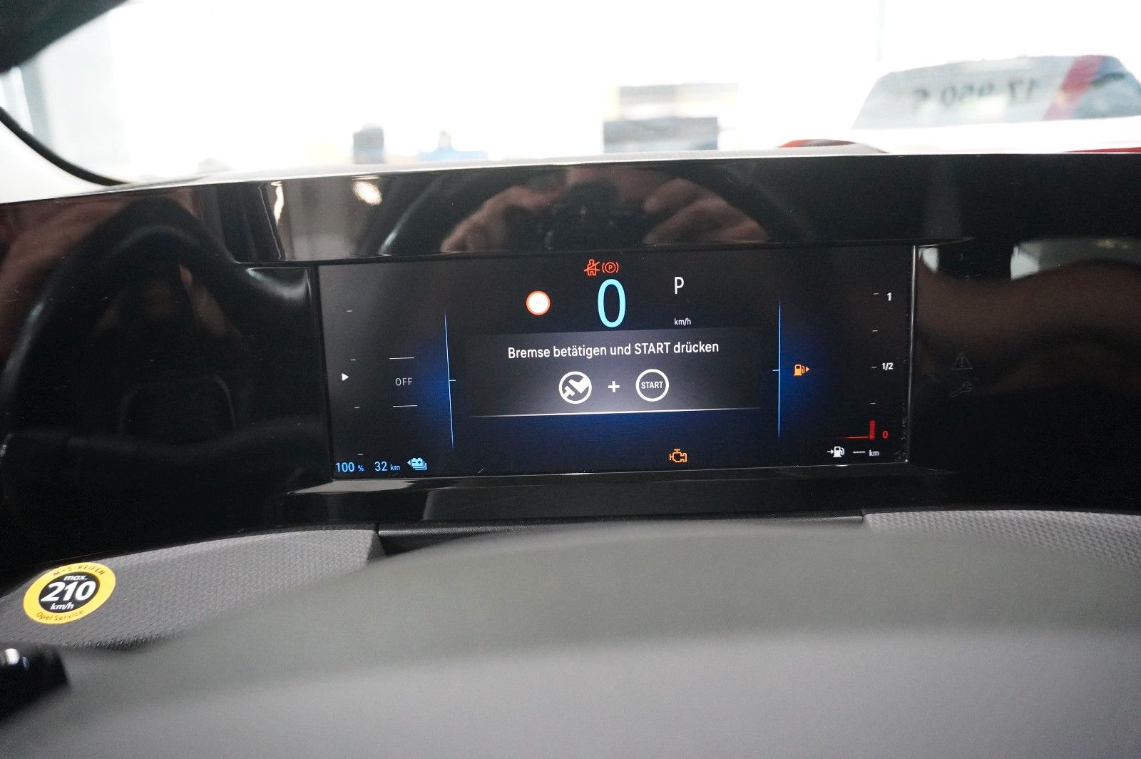 Fahrzeugabbildung Opel Astra L Lim. 1.6 HYBRID ELEGANCE NAVI/LED/KAMERA