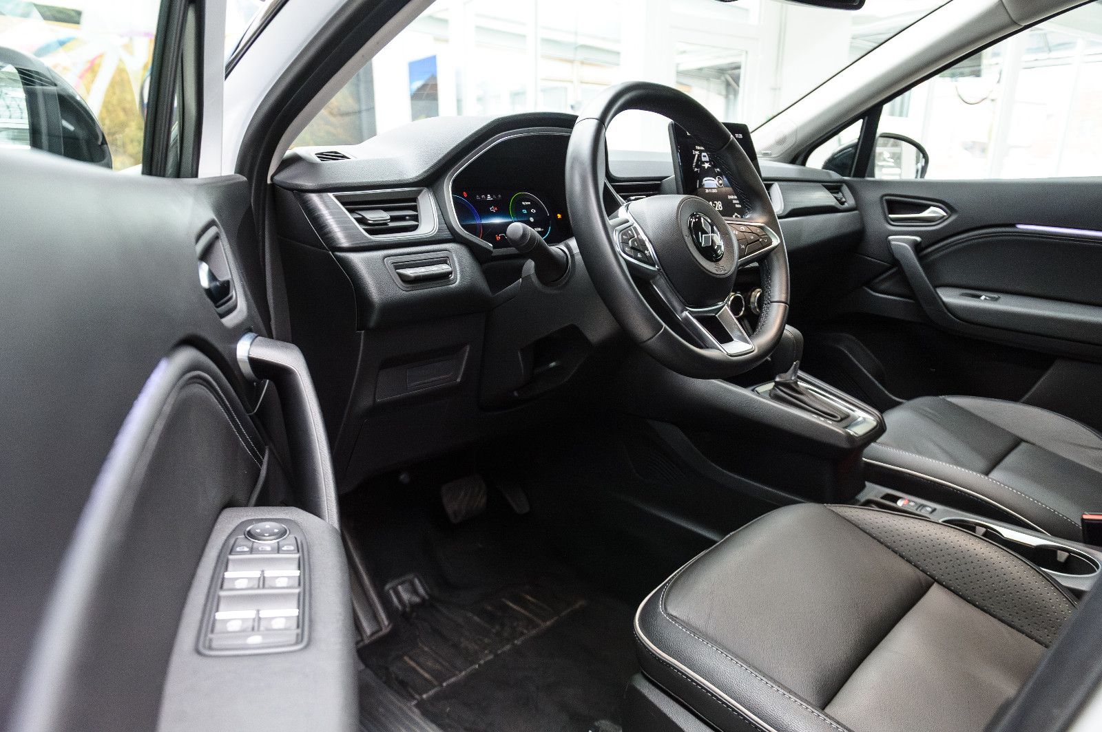 Fahrzeugabbildung Mitsubishi ASX 1.6 Top HEV +LED +Leder +Pano +Bose +Navi