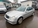 Mercedes-Benz E 500 Automatik, TÜV neu - Mercedes-Benz E 50 mit Benzin-Antrieb