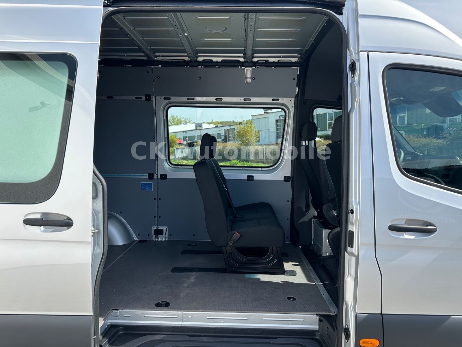 Fahrzeugabbildung Mercedes-Benz Sprinter III Kasten 317 CDI/Mixto/4 Sitze/Navi