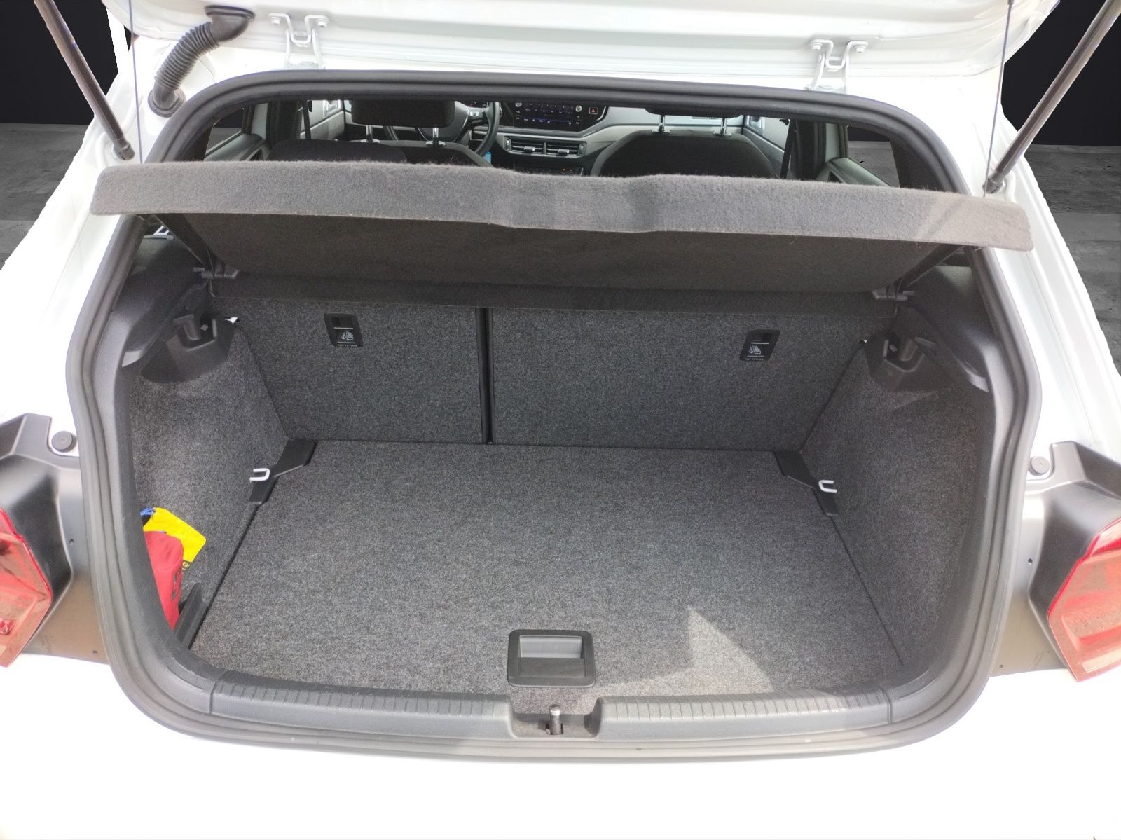 Fahrzeugabbildung Volkswagen Polo VI Highline TSI DSG LED ACC SHZ PDC WeConne