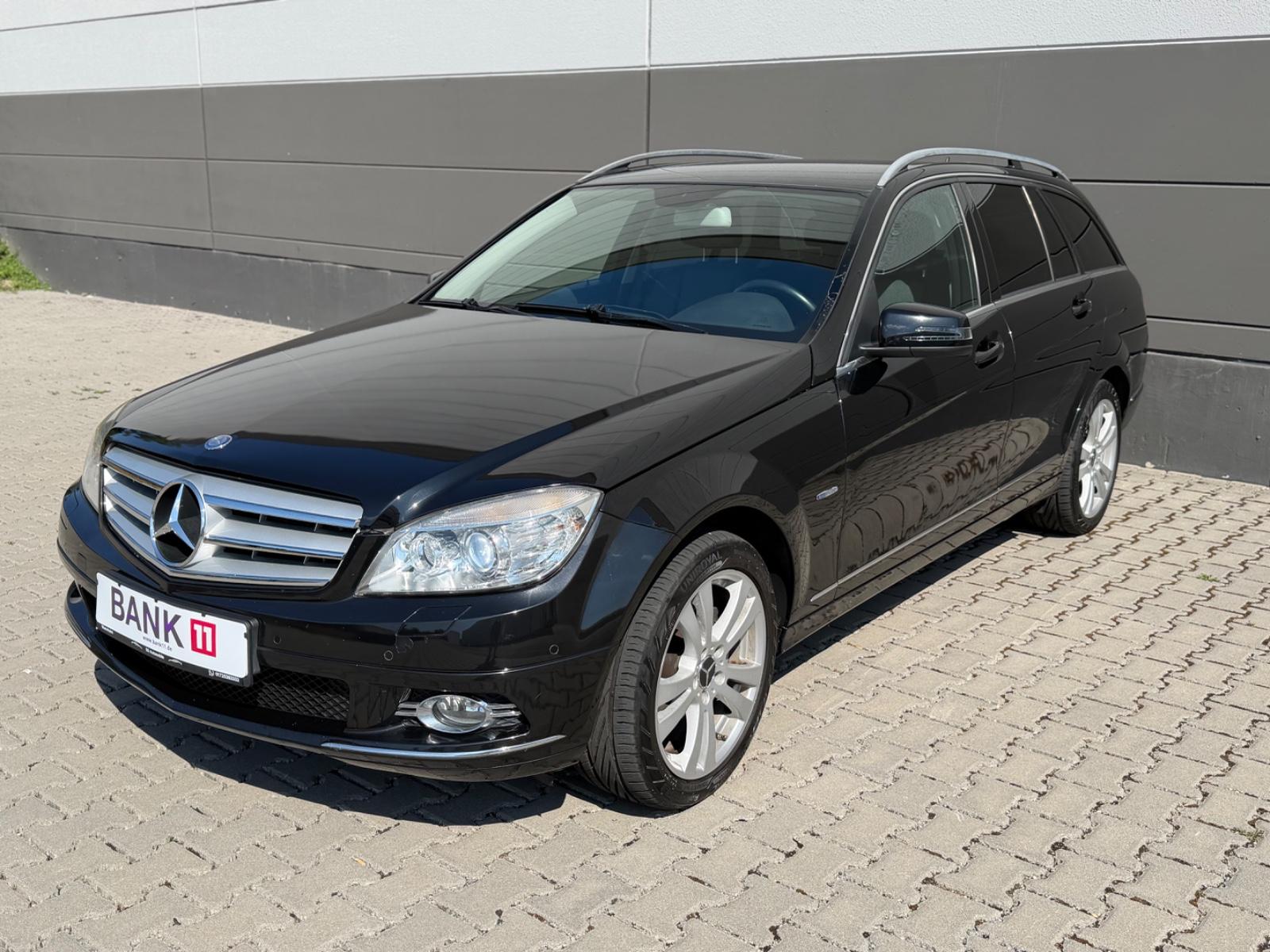 Mercedes-Benz C 250 CGI BlueEfficiency Aut.*Navi*PDC*AHK