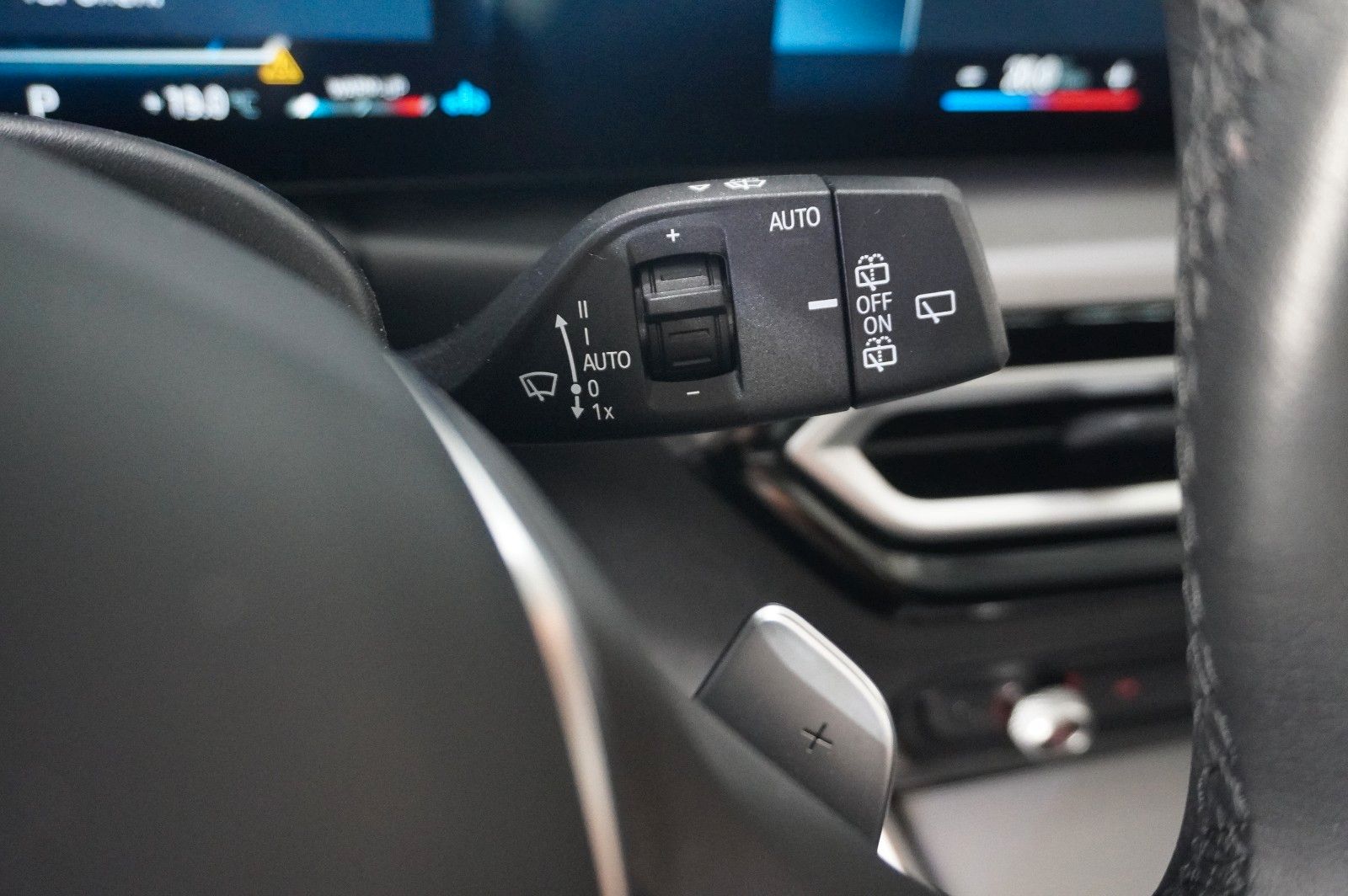 Fahrzeugabbildung BMW 320D TOURING X-DRIVE NAVI/LED/VIRTU./SHZ/DAB+