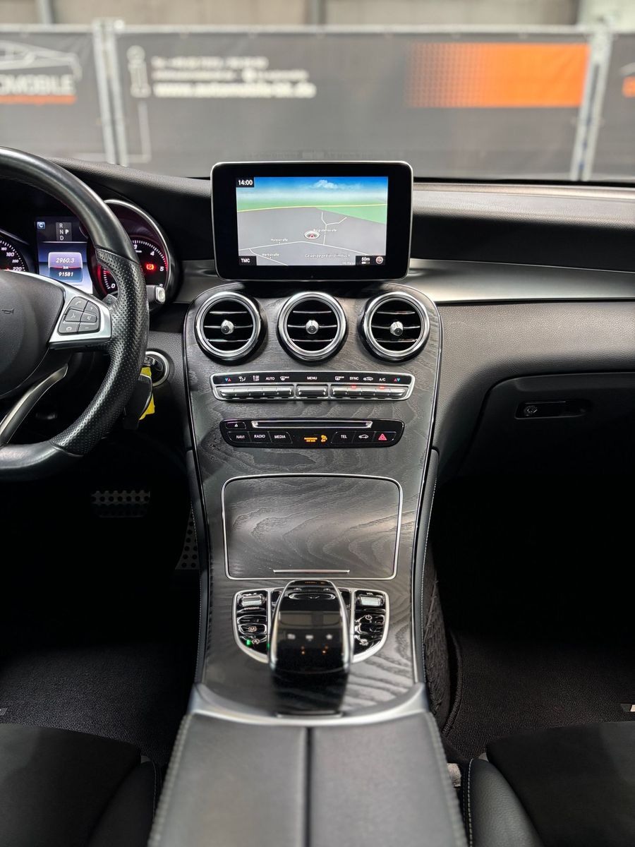 Fahrzeugabbildung Mercedes-Benz GLC 250 d AMG 4Matic#LED#Spur#360°#Alcantara