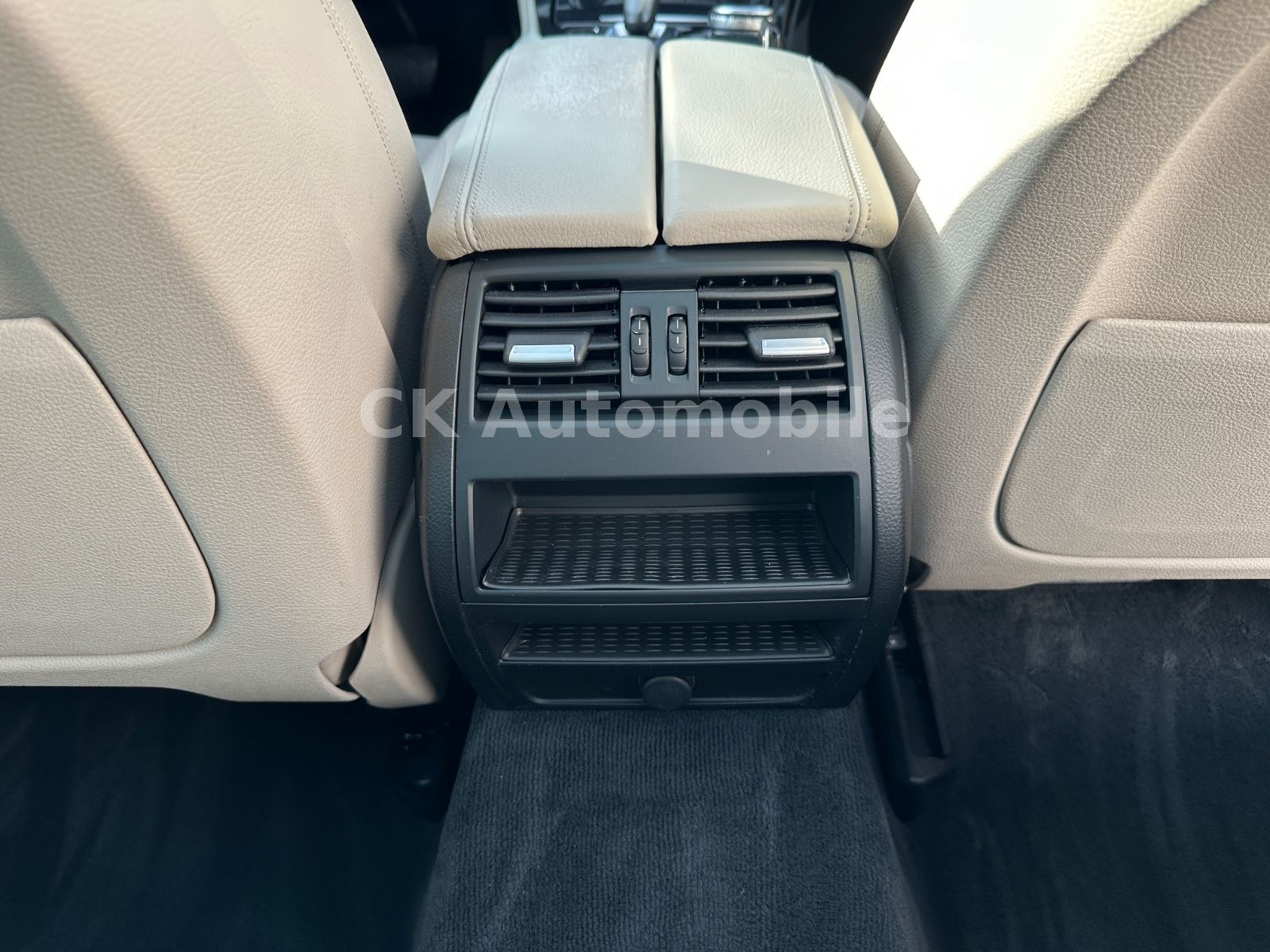 Fahrzeugabbildung BMW 520d Touring M-Sport/Shadow-Line/Navi/Pano/Kam.