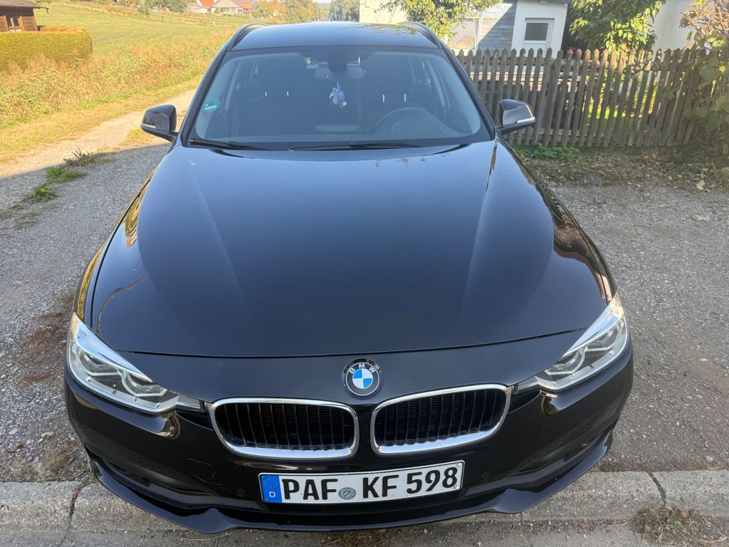 Image of BMW 320