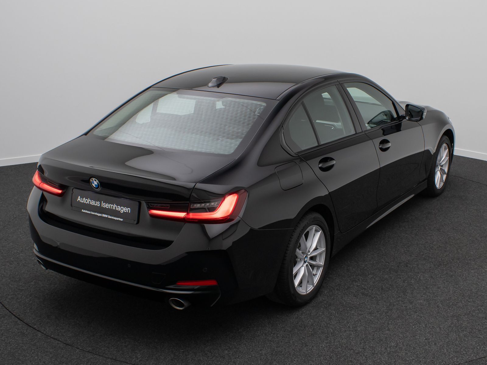 Fahrzeugabbildung BMW 318i GeschwindigReg DAB PDC Widscreen Cockpit+