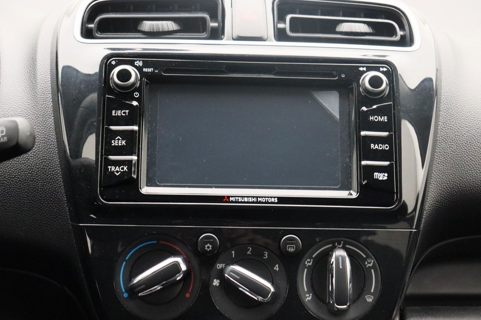 Fahrzeugabbildung Mitsubishi Space Star 1.2 Intro Edition+