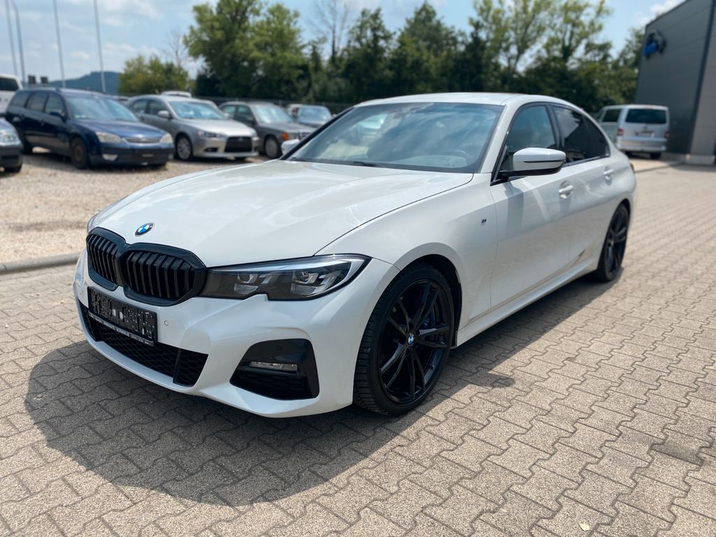 Image of BMW 330