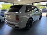 Rolls-Royce Cullinan- 4 seats- Bespoke- Starlight- Tables+TV - Rolls-Royce Gebrauchtwagen von 2024