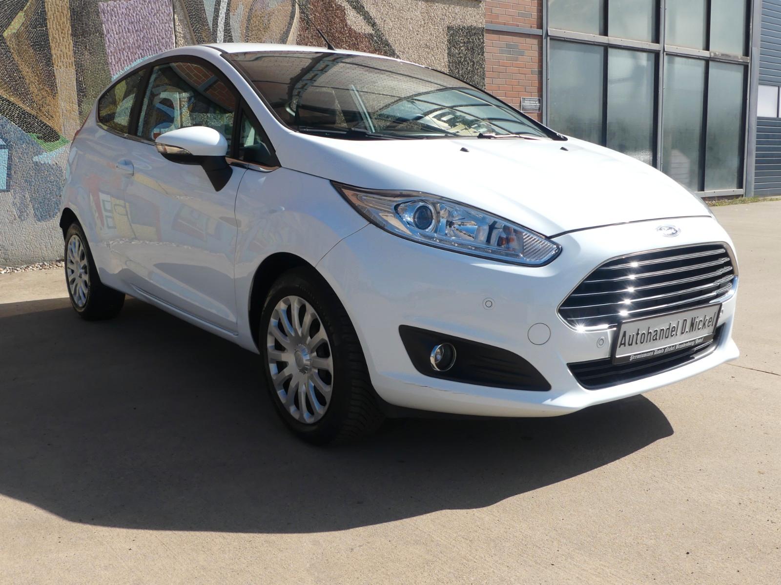Ford Fiesta Titanium/Klimaautomatik/Sitzheizung/PDC!!