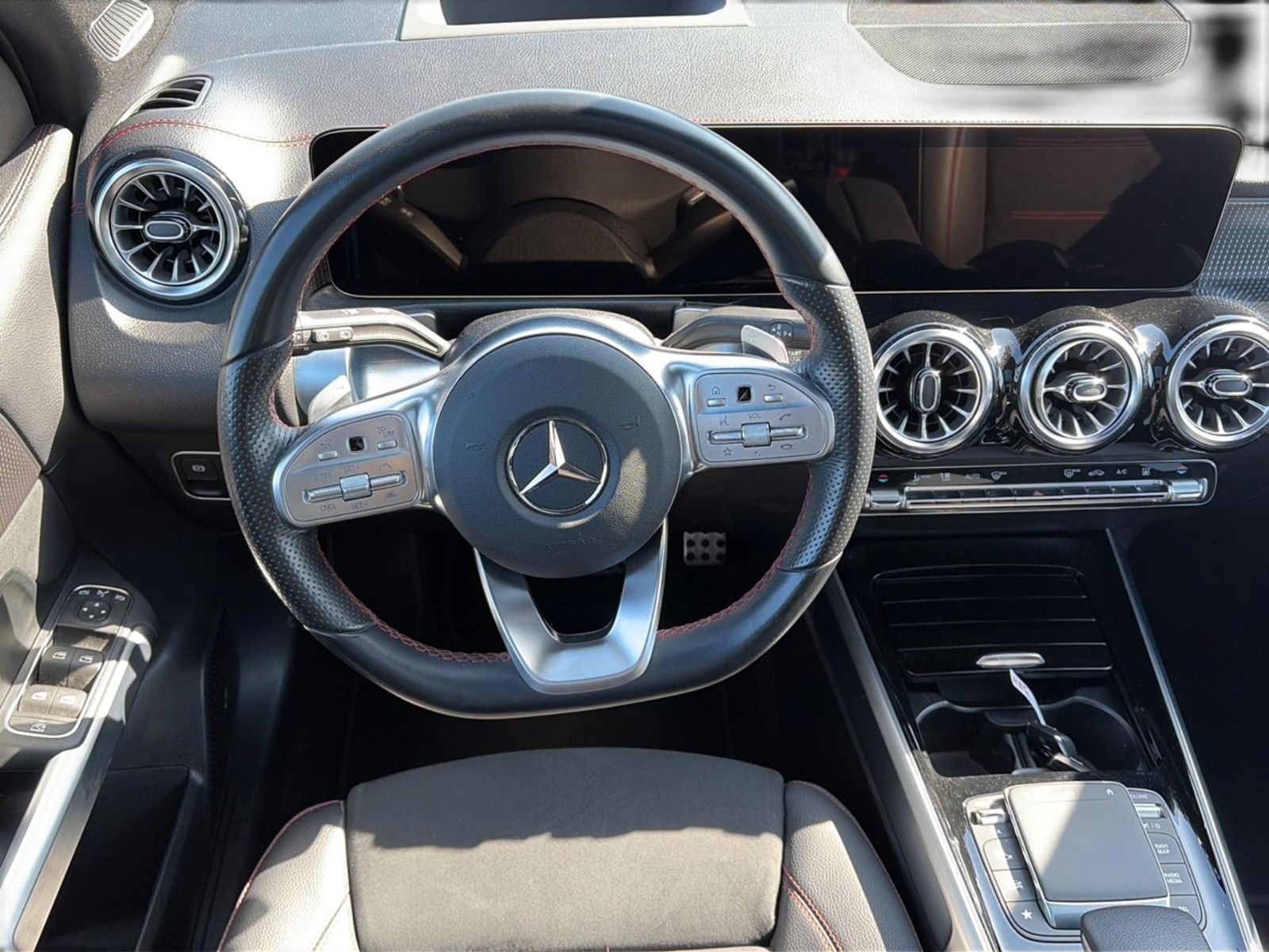 Mercedes-Benz EQB 350 AMG ALLRAD Pano 360 Burmesz Distro 96%SO foto 16