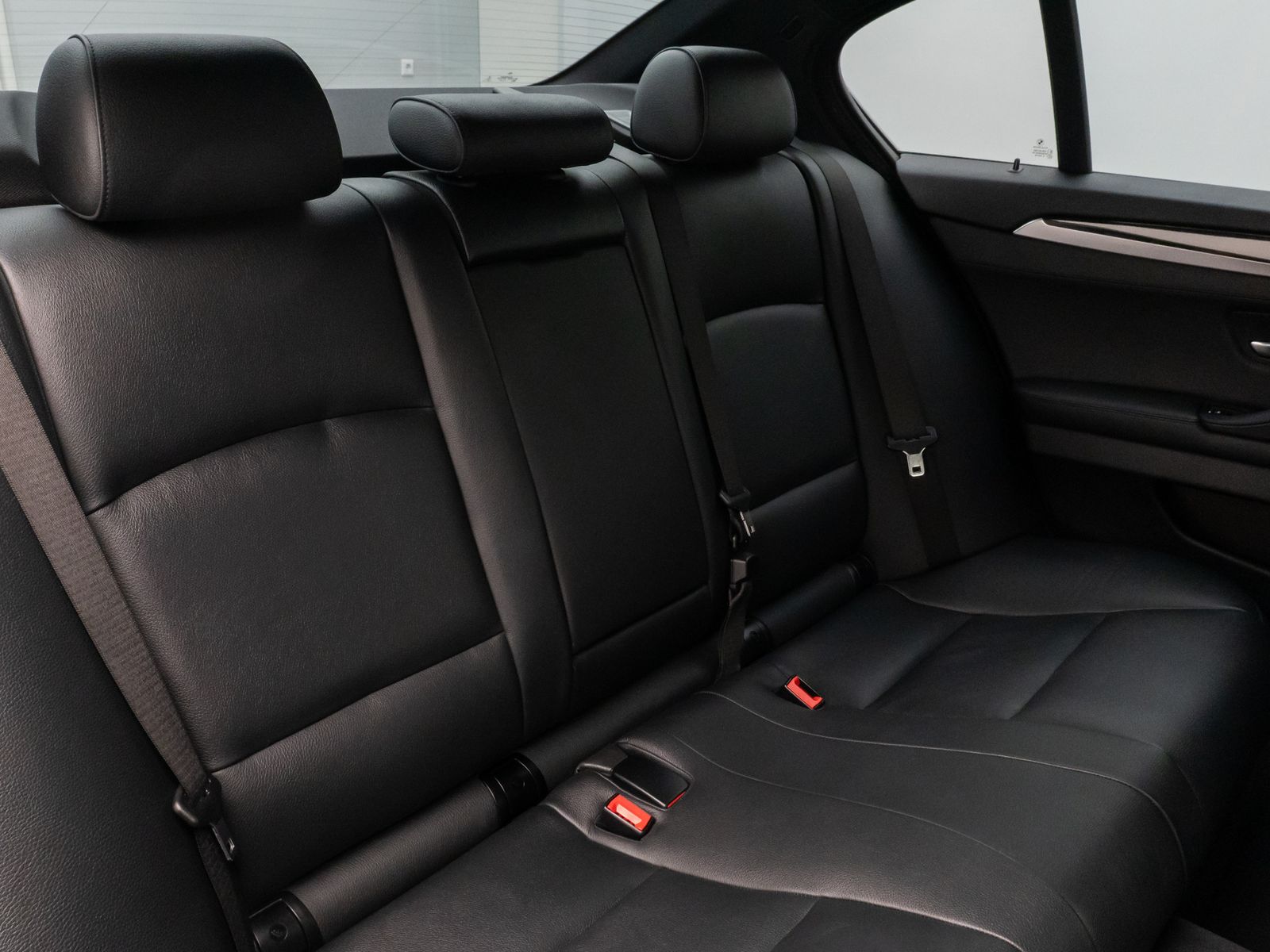 Fahrzeugabbildung BMW 525d M Sport Kamera HUD HiFi DrivingAssist LED