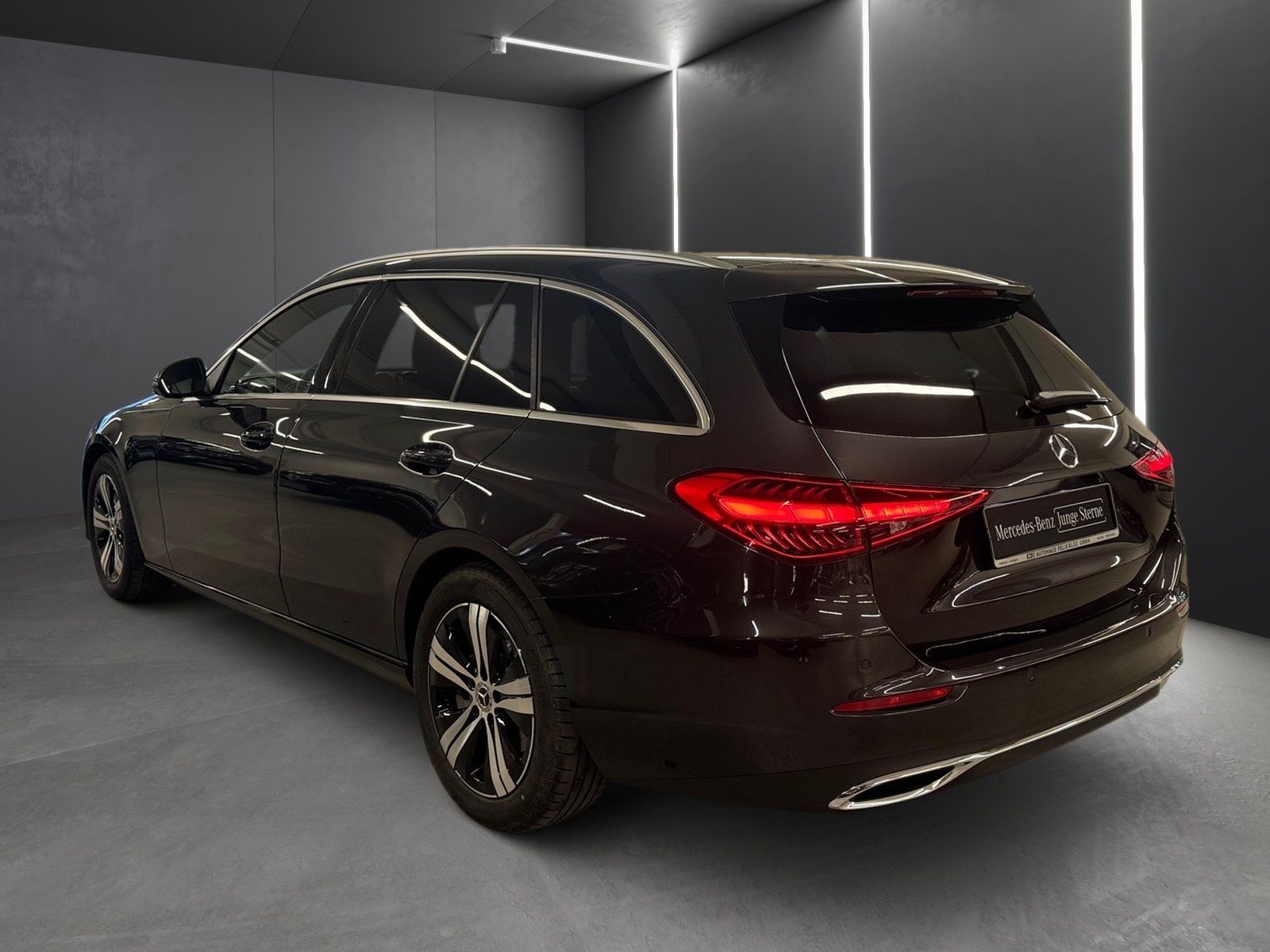 Fahrzeugabbildung Mercedes-Benz C 200 T Avantgarde*Standh*360*Digital*AHK*HeadUp