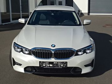 BMW 320 - 4