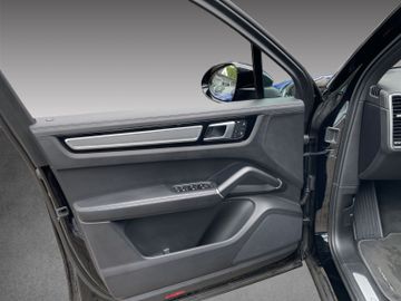 Porsche Cayenne - 9